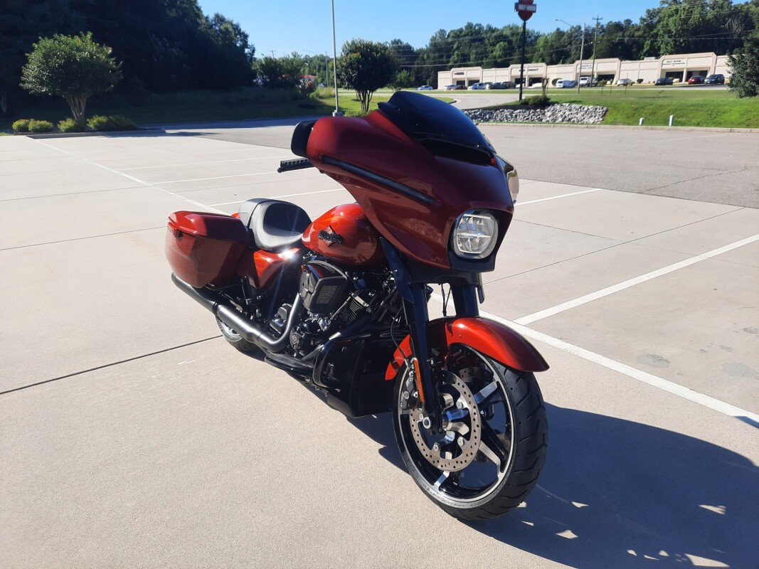 2025 Harley-Davidson Street Glide Whiskey Firestorm - Black Finish - Photo 4