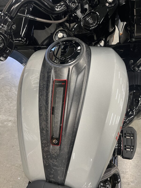 2025 Harley-Davidson CVO Road Glide ST FLTRXSTSE - Photo 9