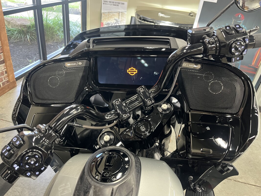 2025 Harley-Davidson CVO Road Glide ST FLTRXSTSE - Photo 10