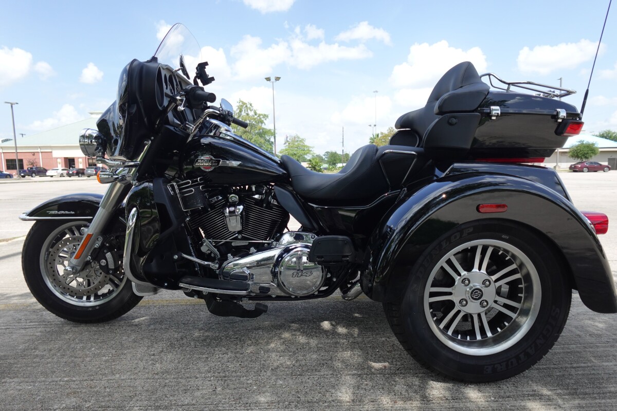 2024 Harley-Davidson Tri Glide Ultra FLHTCUTG - Photo 5