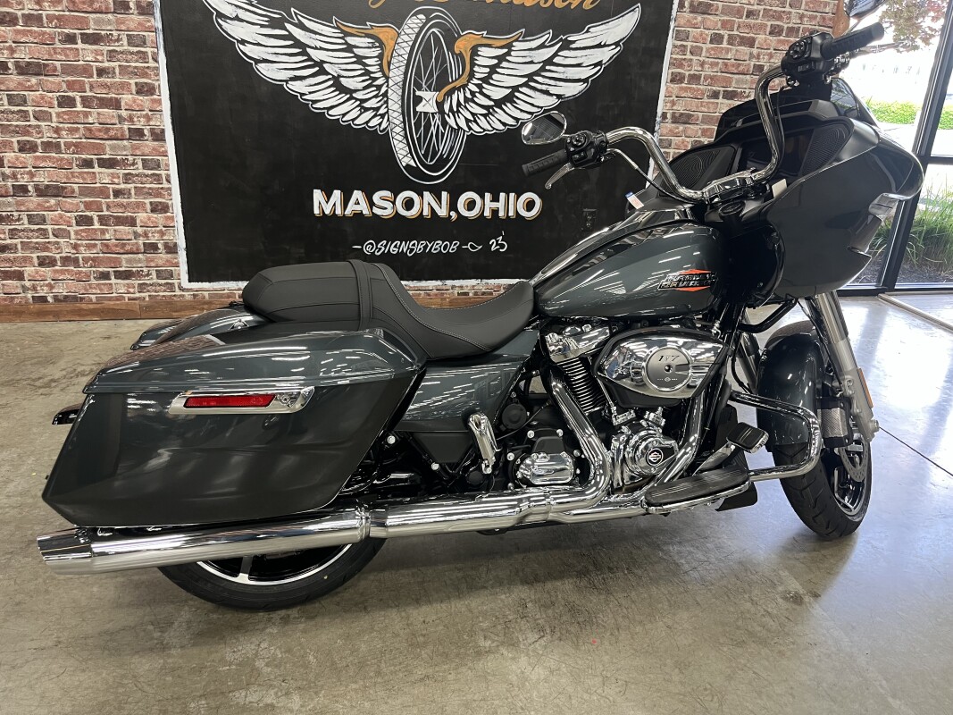 2025 Harley-Davidson Road Glide FLTRX - Photo 2