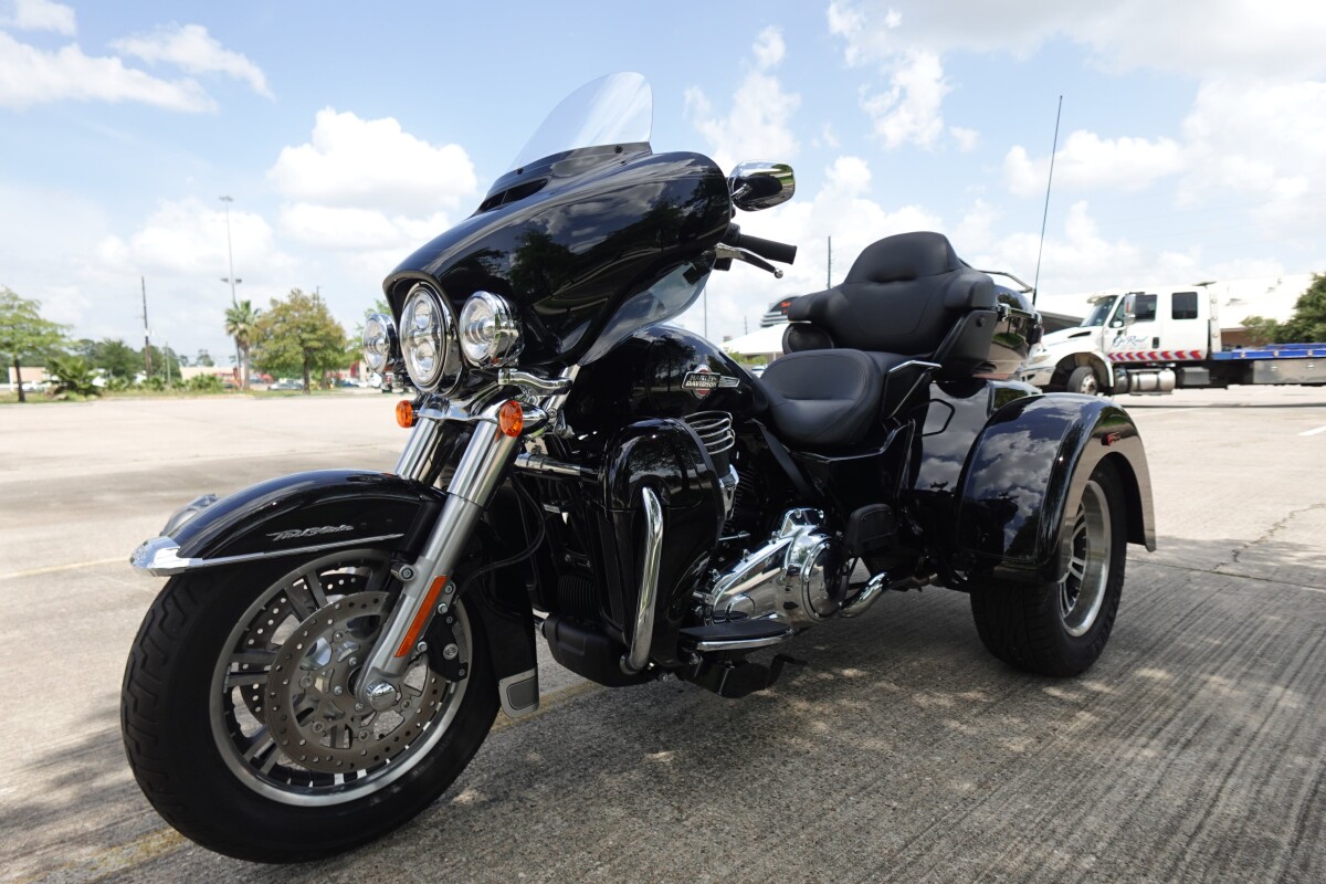 2024 Harley-Davidson Tri Glide Ultra FLHTCUTG - Photo 4