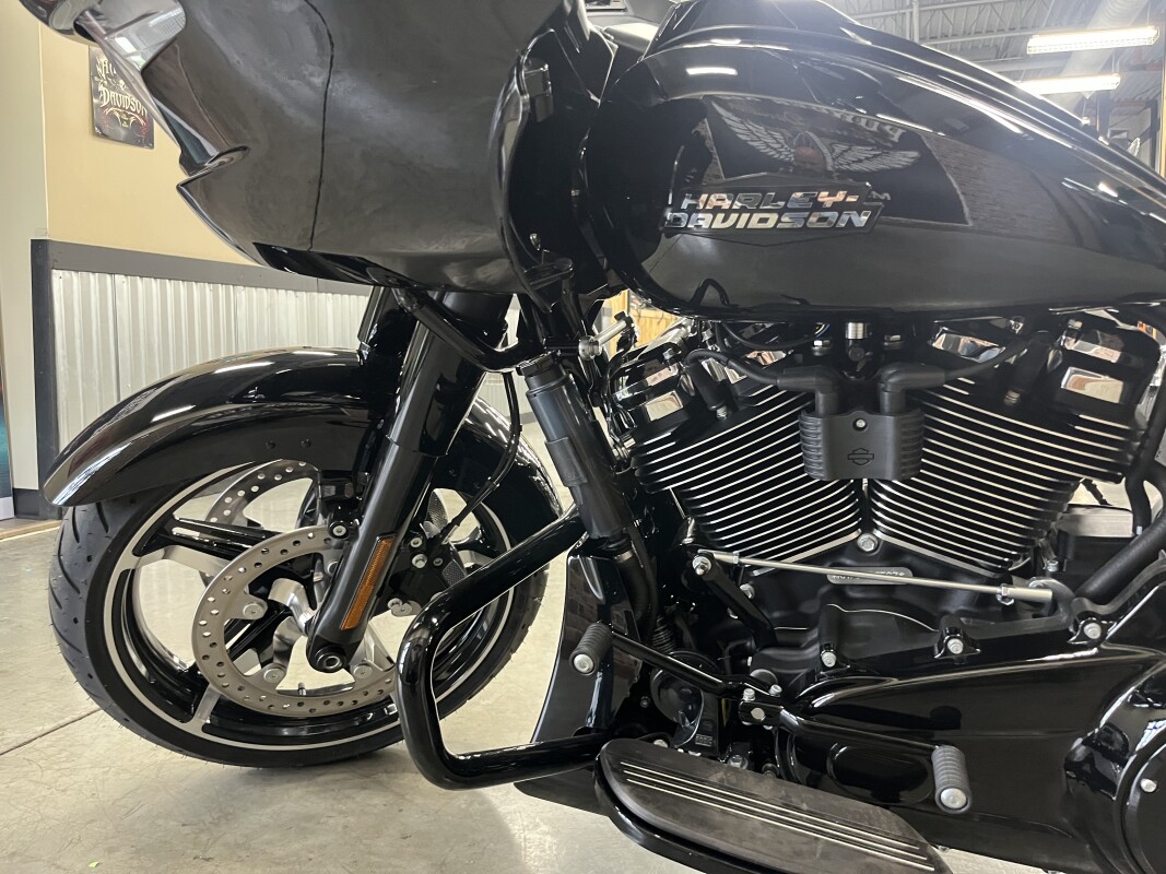 2025 Harley-Davidson Road Glide FLTRX - Photo 3