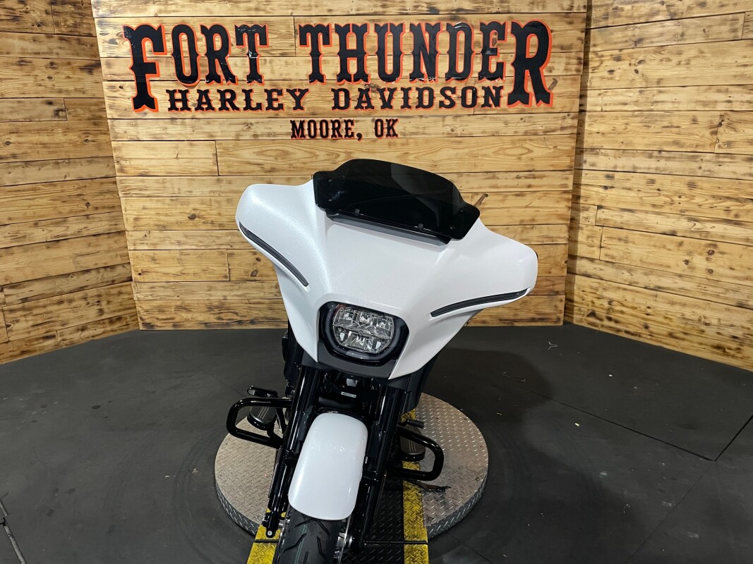 Harley-Davidson Street Glide 2025 FLHX WHITE ONYX PRL - Photo 4