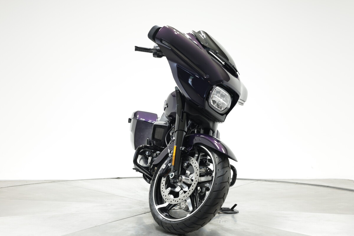 2025 Harley-Davidson FLHX Street Glide in Mystic Shift with 10 miles - Photo 5