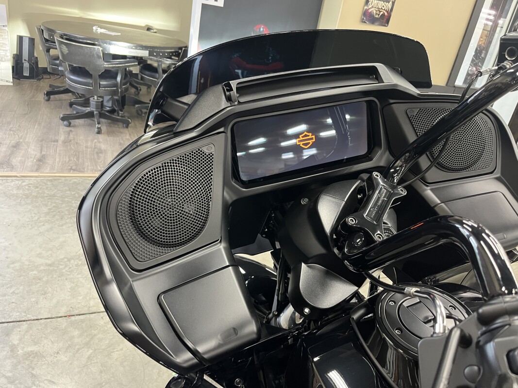 2025 Harley-Davidson Road Glide FLTRX - Photo 4