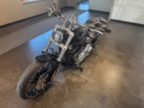 2025 Harley-Davidson<sup>®</sup> Breakout® Midnight Firestorm thumb 0
