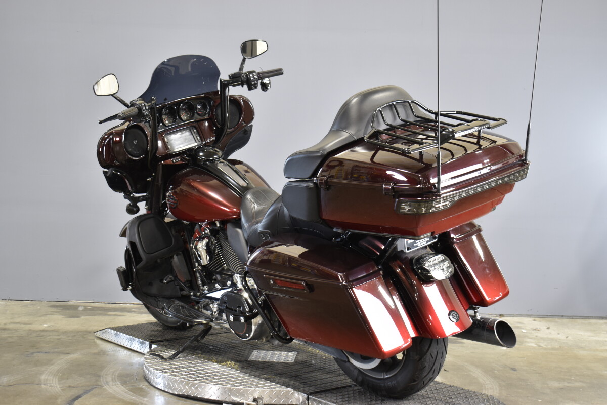 2018 Harley-Davidson CVO Limited FLHTKSE - Photo 6