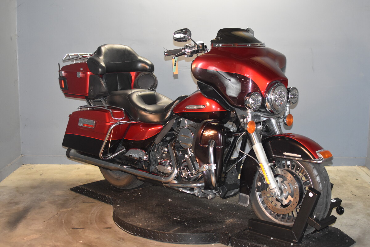 2012 Harley-Davidson Electra Glide Ultra Limited FLHTK - Photo 2