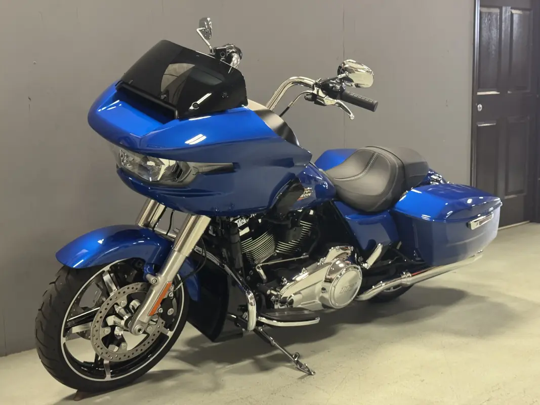 FLTRX 2025 Road Glide - Photo 4