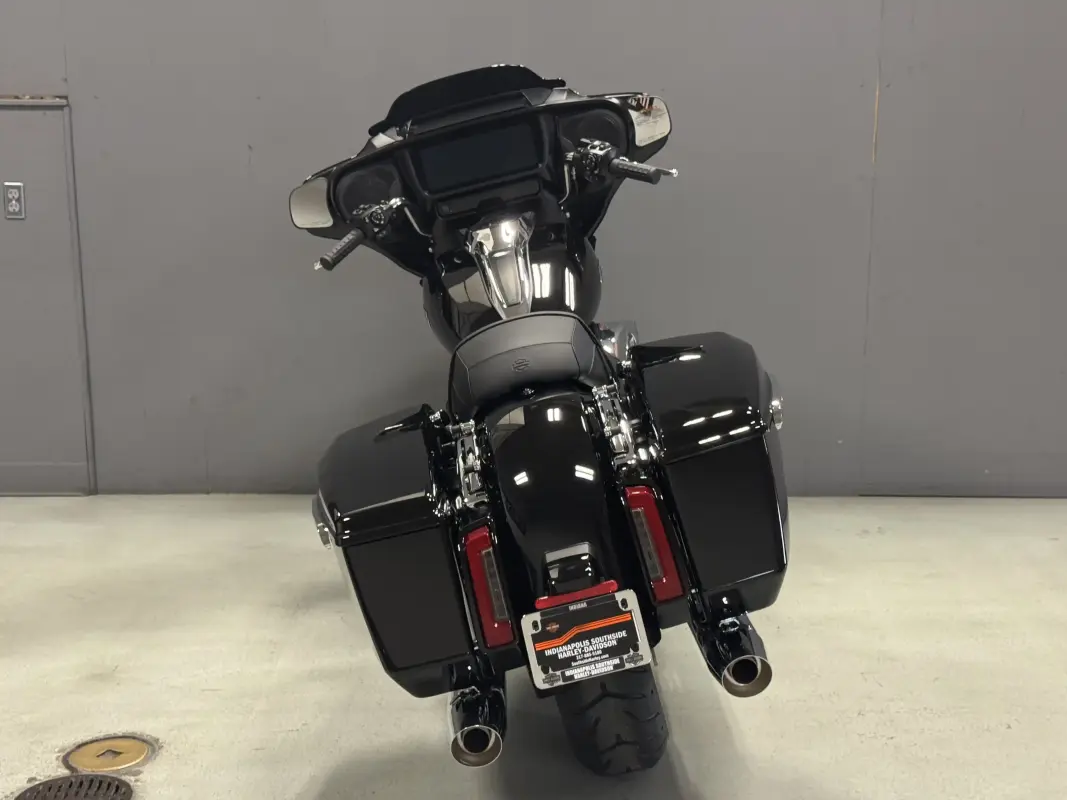 FLHX 2025 Street Glide - Photo 7