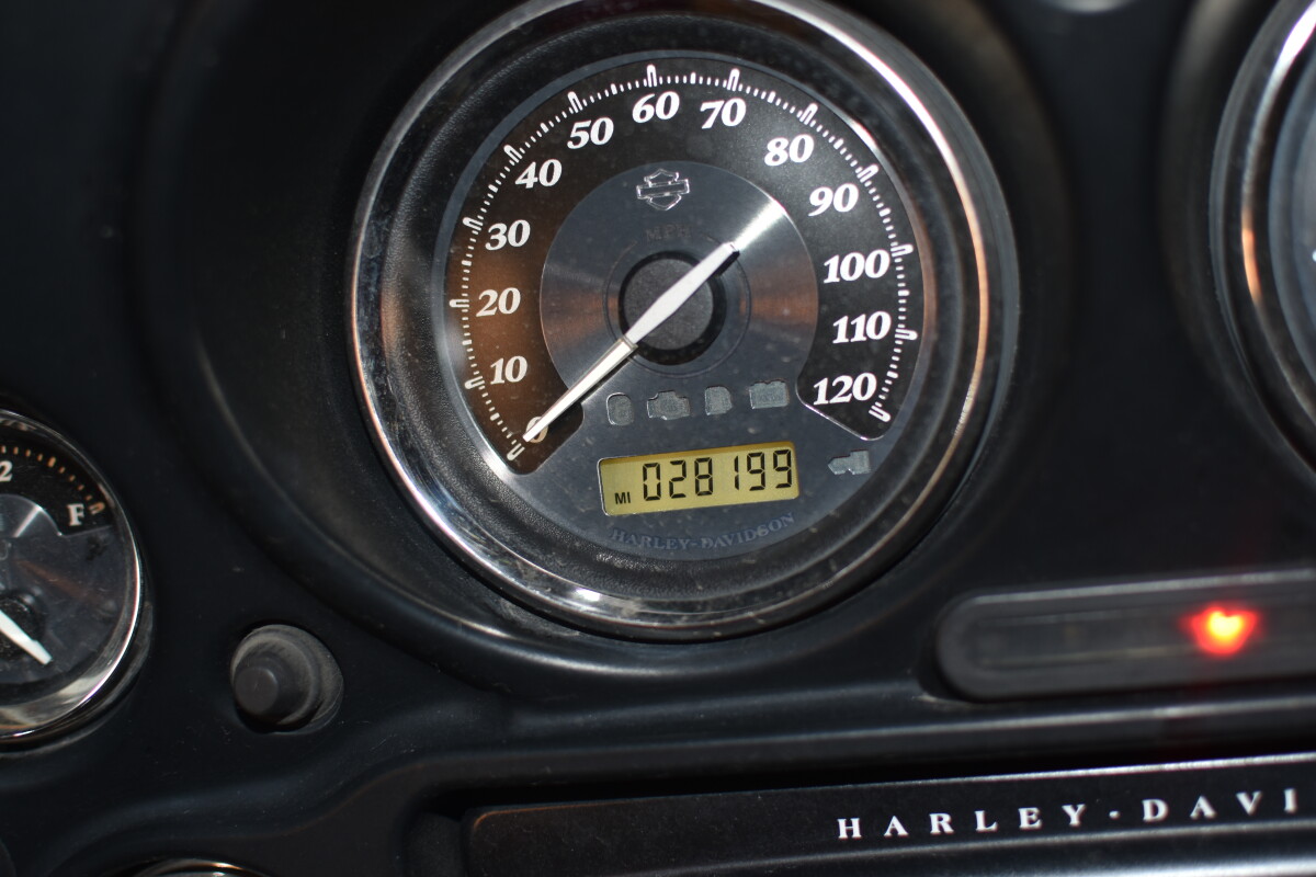 2012 Harley-Davidson Electra Glide Ultra Limited FLHTK - Photo 10