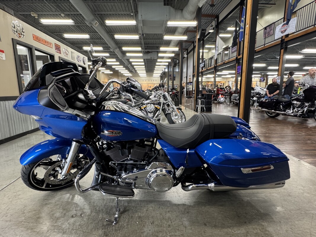 2025 Harley-Davidson Road Glide FLTRX - Photo 10