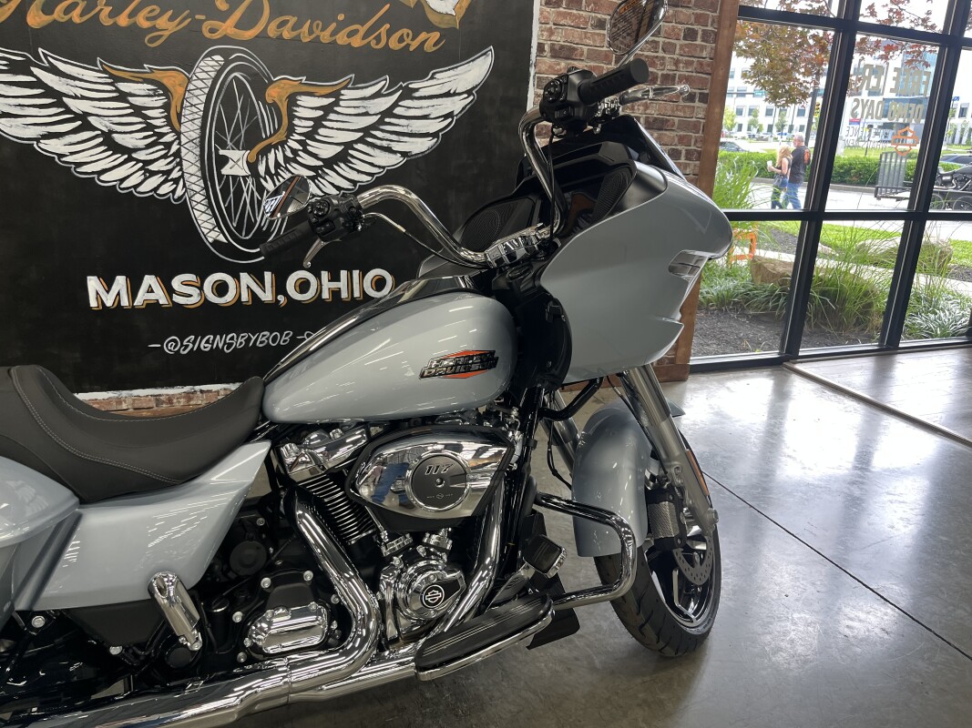 2025 Harley-Davidson Road Glide FLTRX - Photo 3