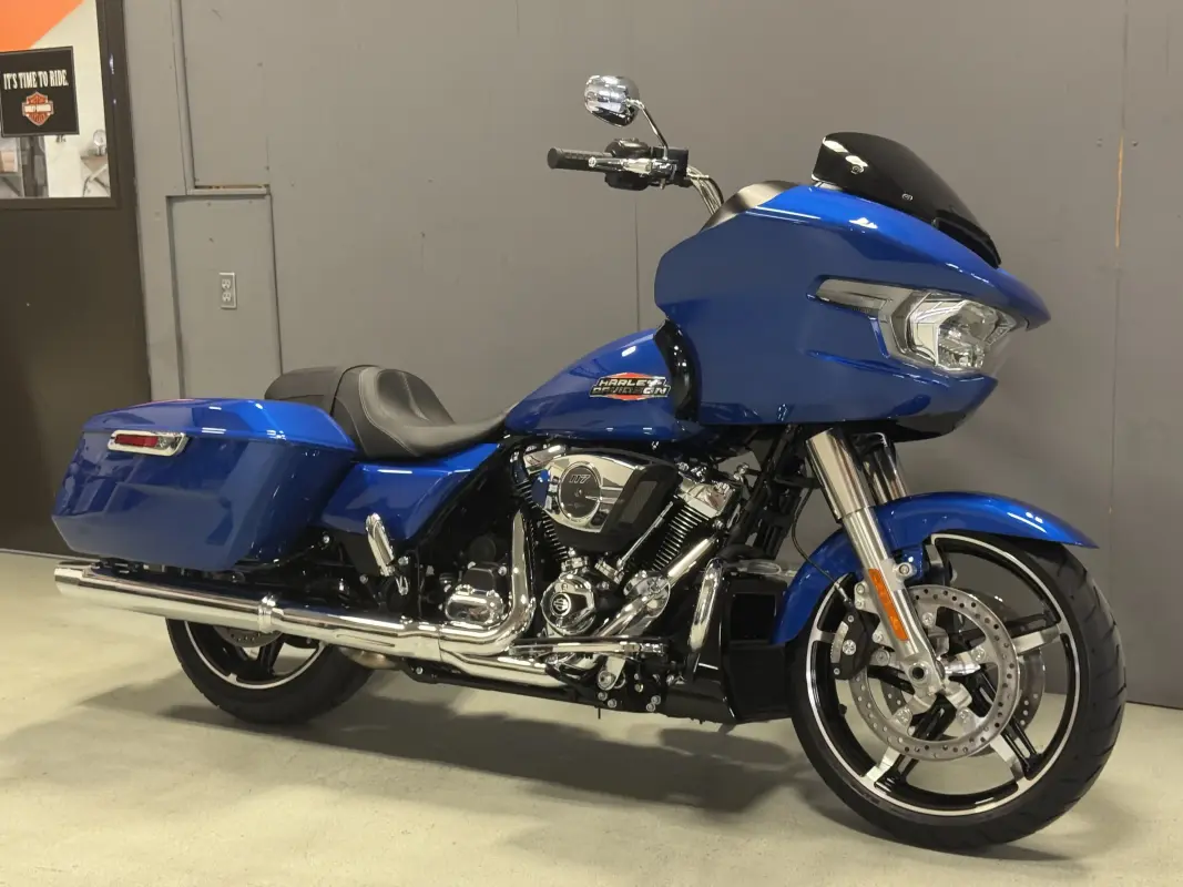 FLTRX 2025 Road Glide - Photo 3