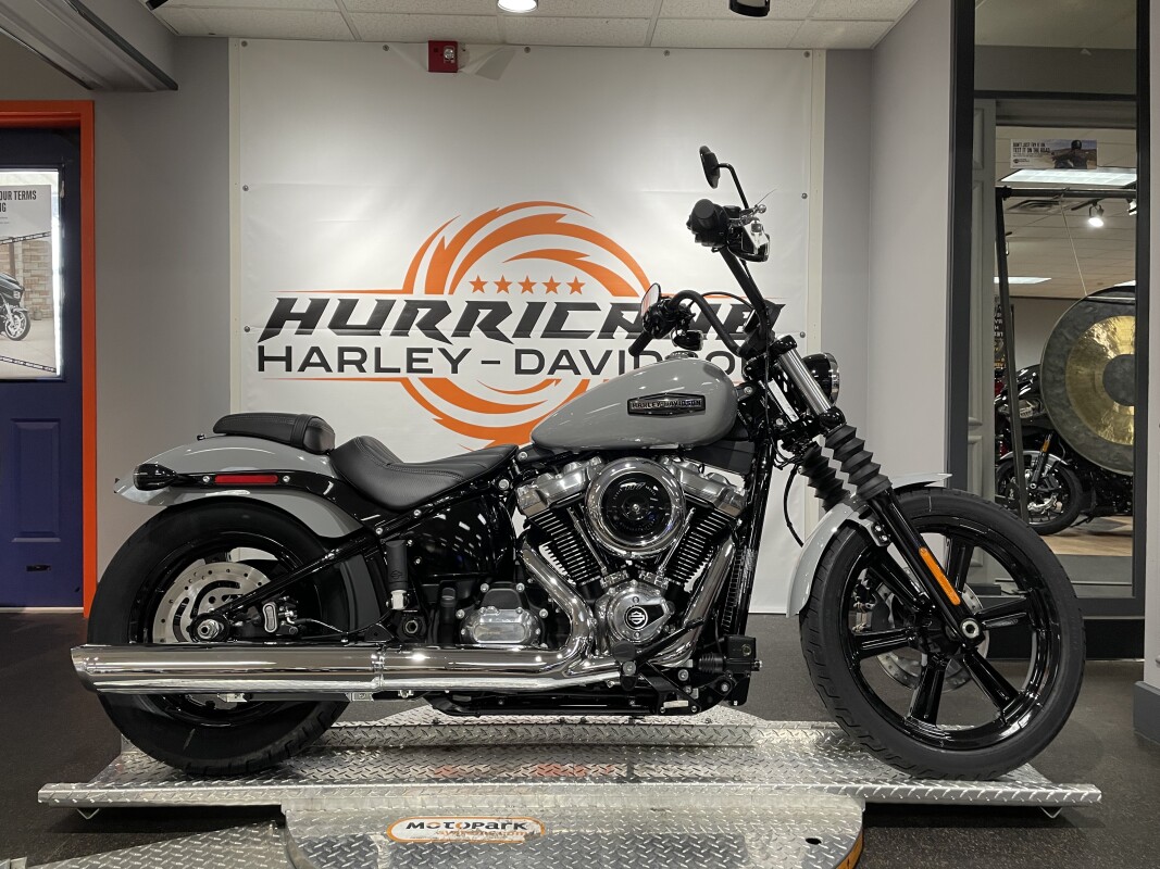 FXBB 2025 Street Bob