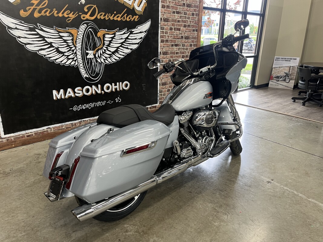 2025 Harley-Davidson Road Glide FLTRX - Photo 2