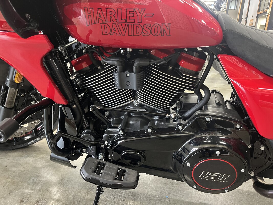 2025 Harley-Davidson CVO Road Glide ST FLTRXSTSE - Photo 10