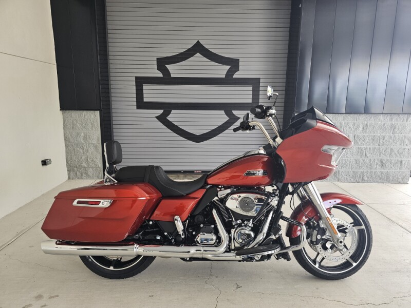 2024 Harley-Davidson<sup>®</sup> Road Glide™