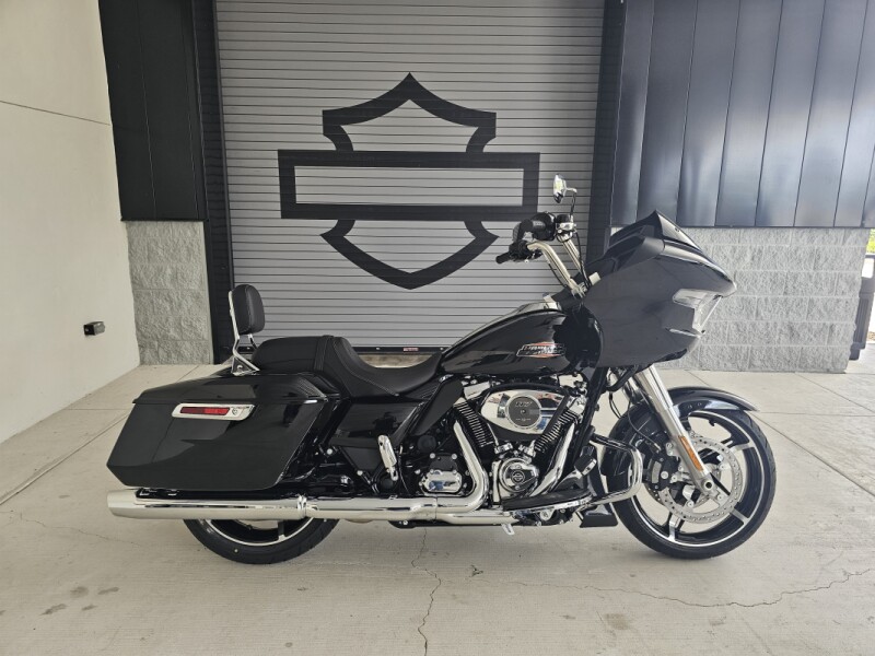 2024 Harley-Davidson<sup>®</sup> Road Glide™