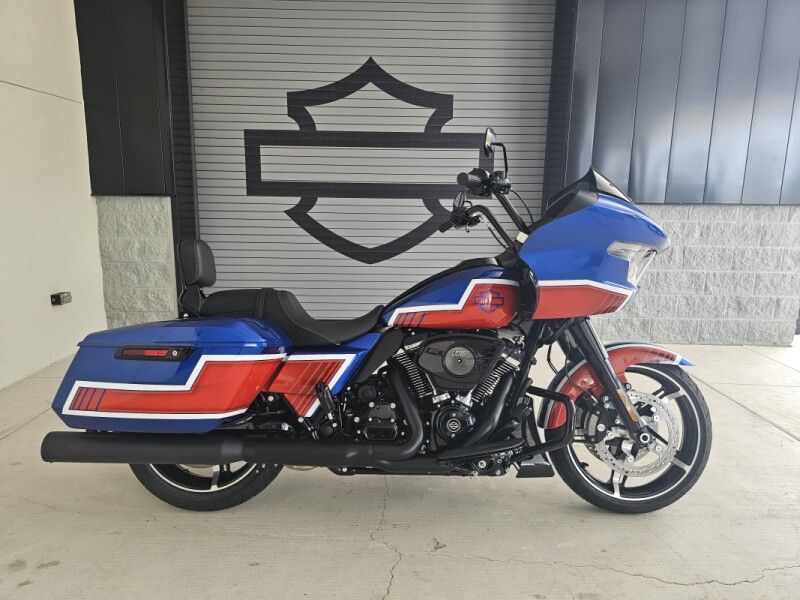 2024 Harley-Davidson<sup>®</sup> Road Glide™