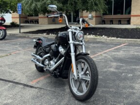 2022 Harley-Davidson<sup>®</sup> Softail Standard<sup>®</sup> Vivid Black thumb 3