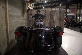2020 Freewheeler® (FLRT) thumb 1