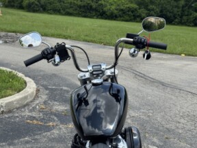 2022 Harley-Davidson<sup>®</sup> Softail Standard<sup>®</sup> Vivid Black thumb 0