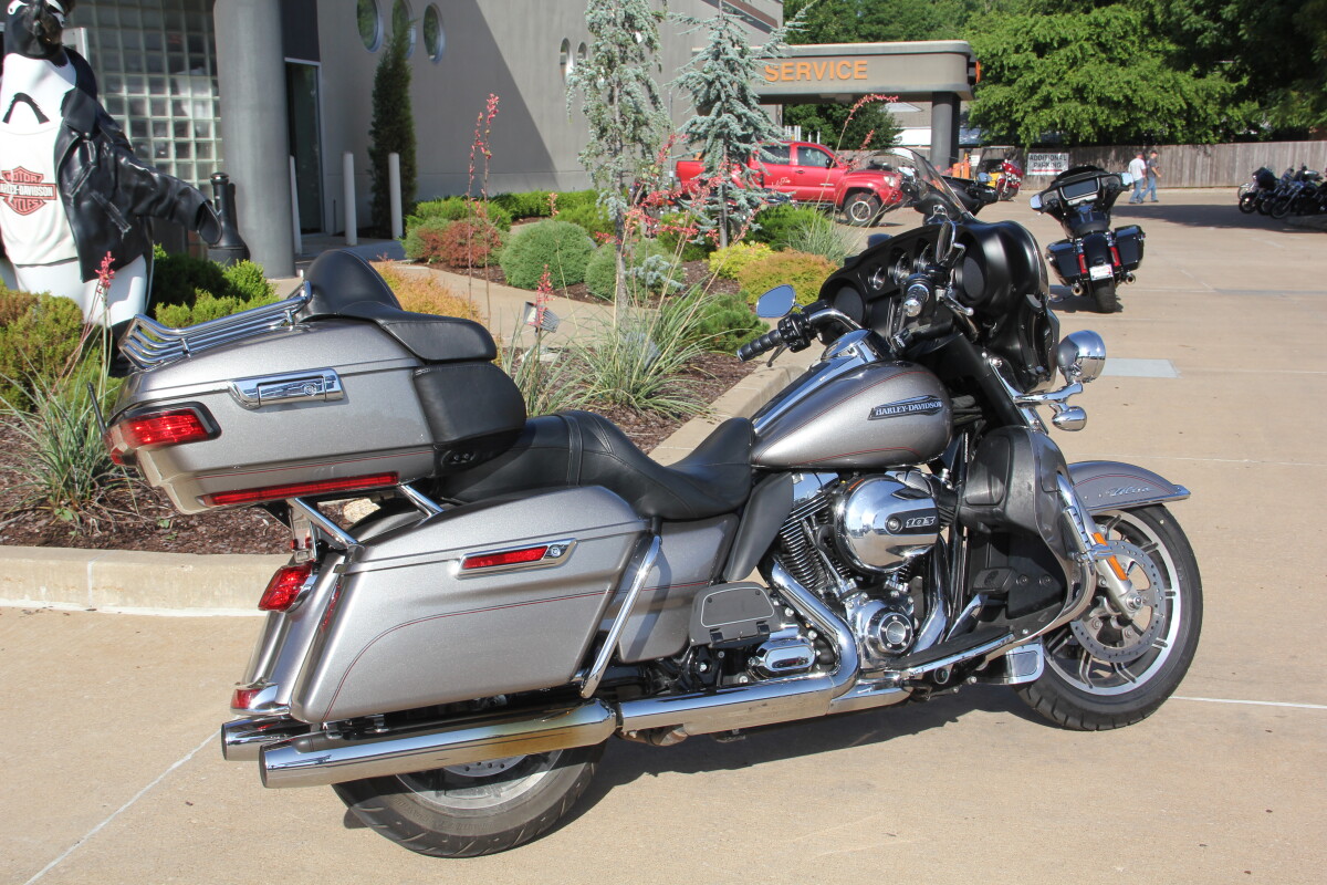 FLHTCU 2016 Electra Glide Ultra Classic - Photo 5