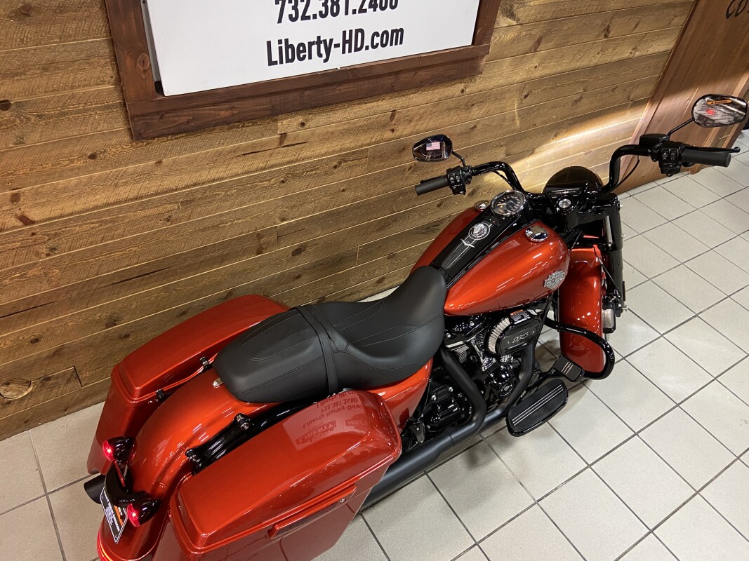 2025 Harley-Davidson Road King Special Whiskey Fire FLHRXS - Photo 7