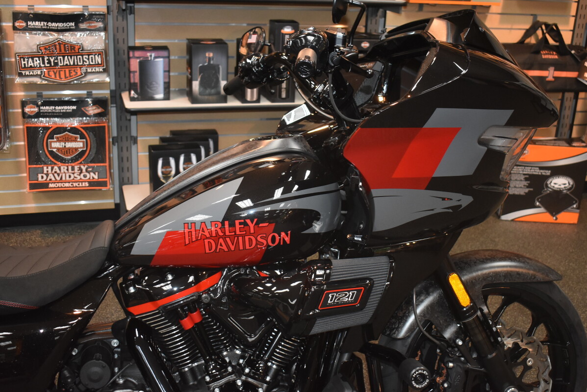 FLTRXSTSE 2025 CVO Road Glide ST - Photo 7