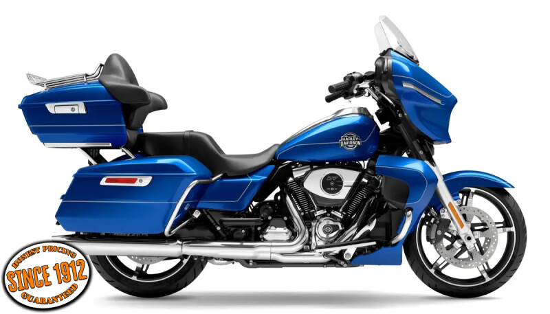 2025 Harley-Davidson<sup>®</sup> Street Glide® Ultra Blue Burst