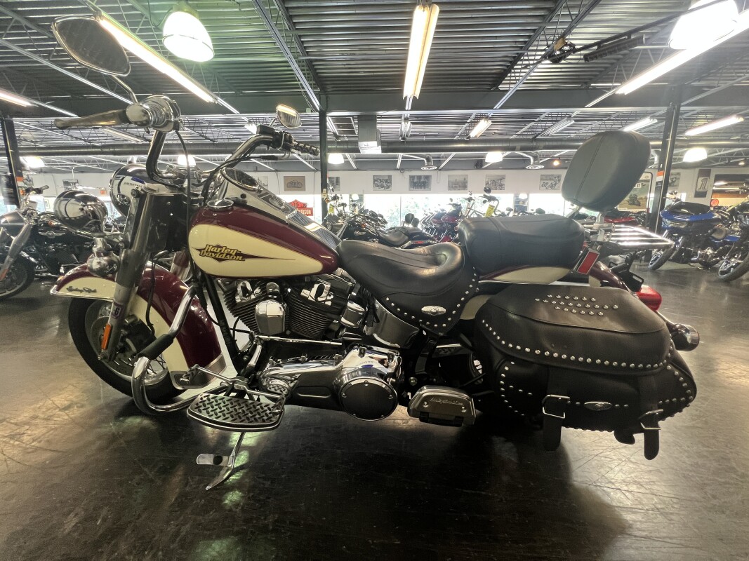 2007 Harley-Davidson Heritage Softail Classic BURGUNDY AND CREME FLSTC - Photo 7