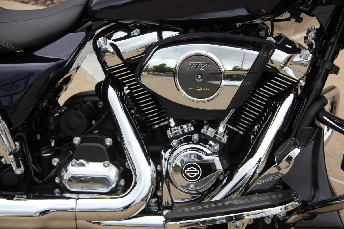 2025 Harley-Davidson Road Glide - Photo 10