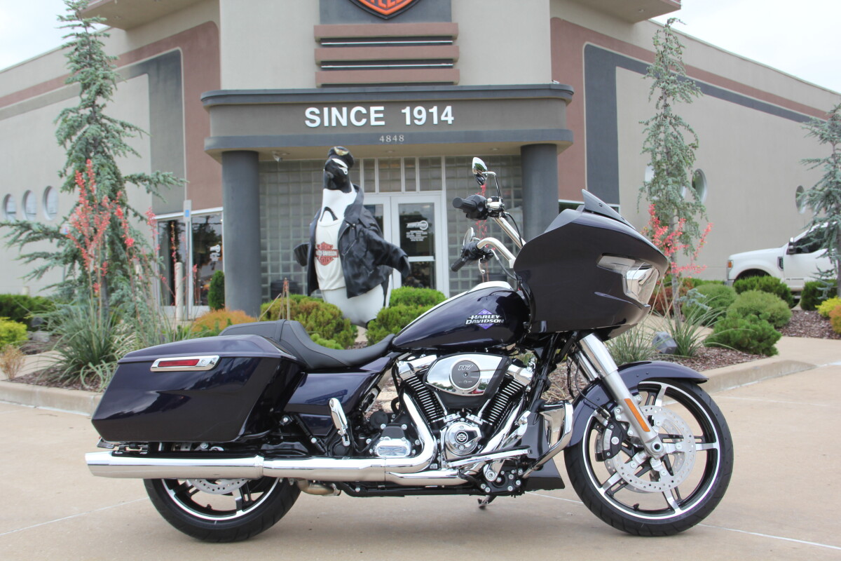 2025 Harley-Davidson Road Glide - Photo 2