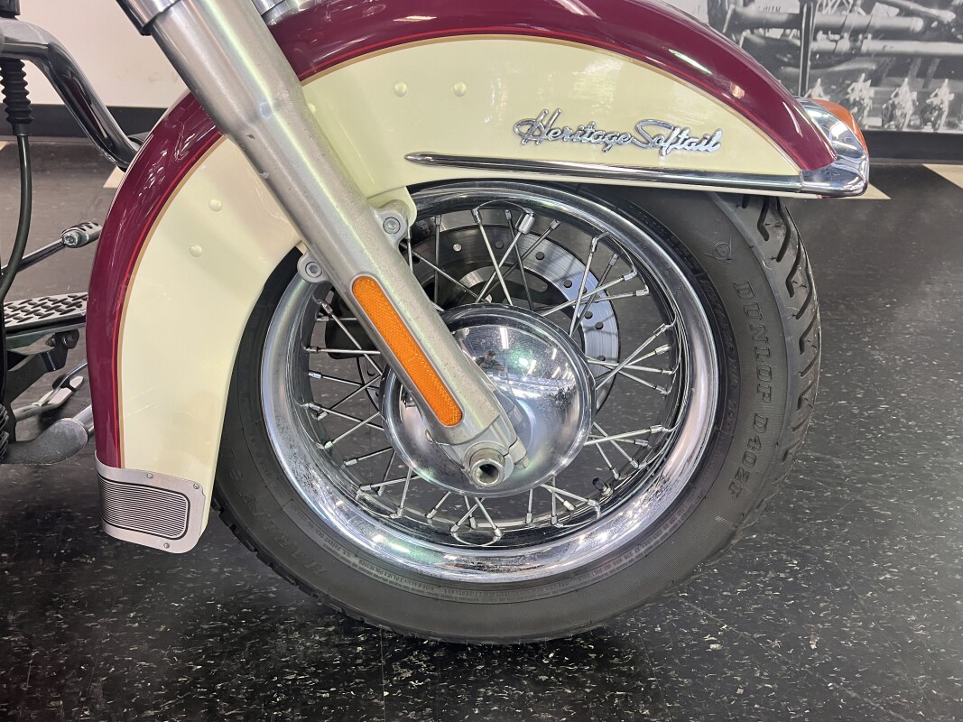 2007 Harley-Davidson Heritage Softail Classic BURGUNDY AND CREME FLSTC - Photo 3