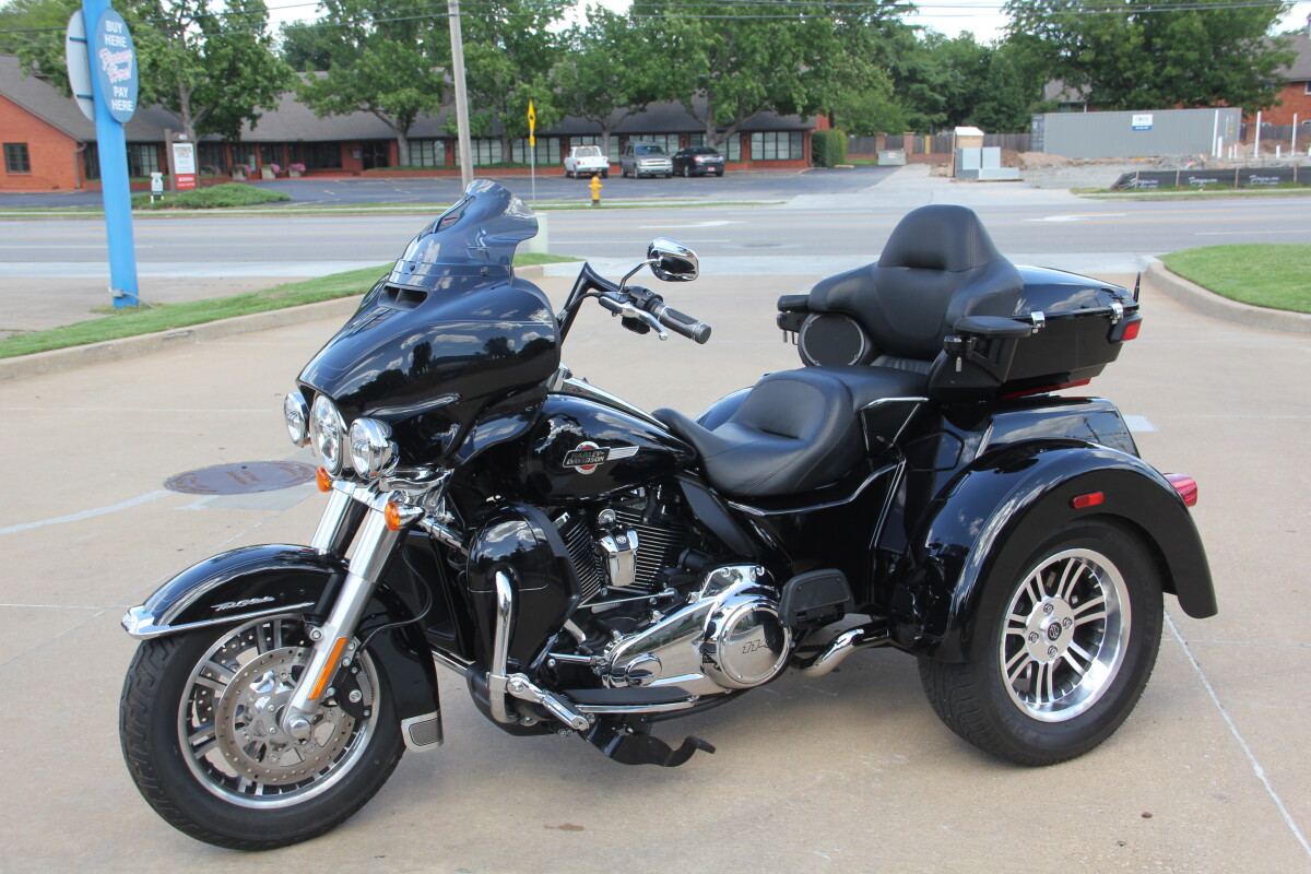 2023 Harley-Davidson Tri Glide Ultra - Photo 6