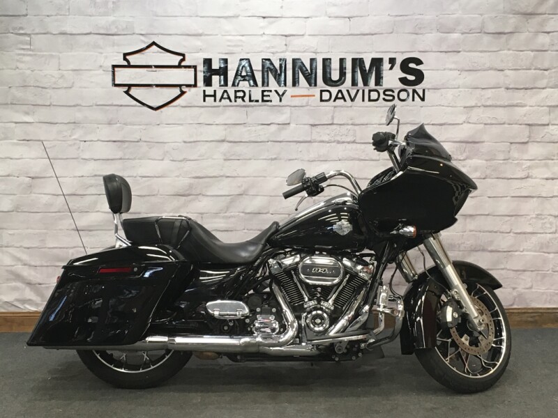 2021 Harley-Davidson® Road Glide® Special Vivid Black FLTRXS