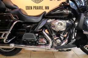 2009 Harley-Davidson HD Touring FLHTCU Electra Glide Ultra Classic thumb 2