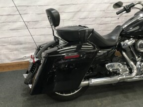 2021 Harley-Davidson® Road Glide® Special Vivid Black FLTRXS thumb 3