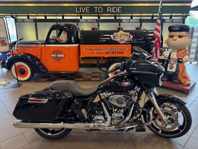 2025 Harley Davidson Street Glide FLHX