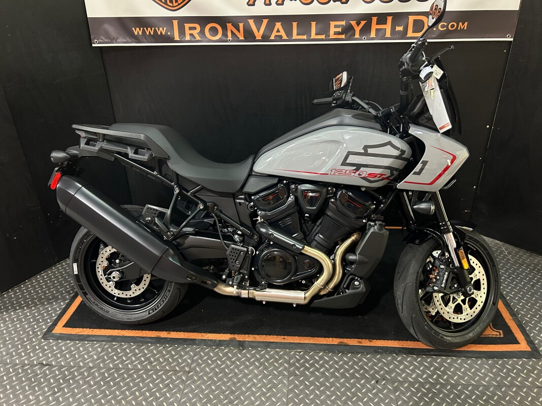 2025 H-D RA1250ST Pan America 1250cc ST - Photo 2