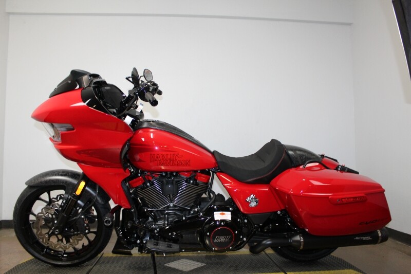 Harley-Davidson CVO Road Glide ST 2025 FLTRXSTSE 84612683 RALLY RED - Photo 6