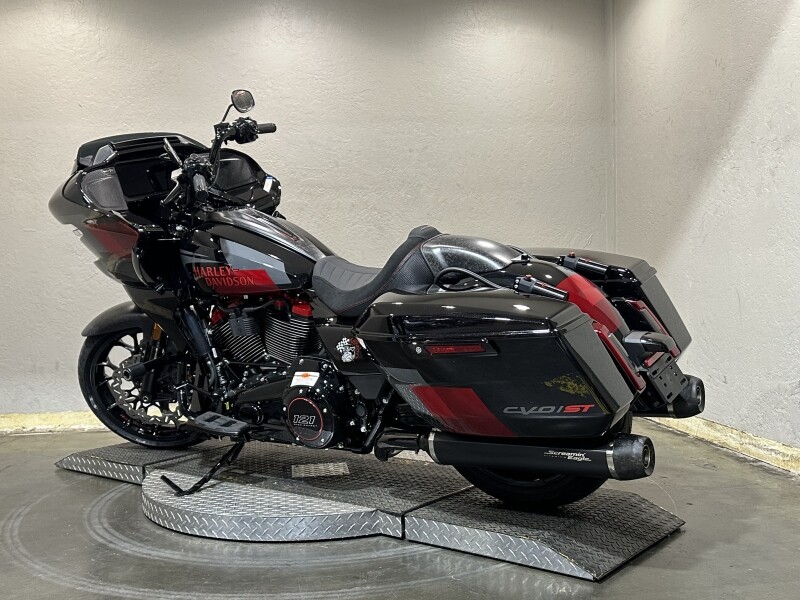 Harley-Davidson CVO Road Glide ST 2025 FLTRXSTSE 84612691 HOT LAP - Photo 6