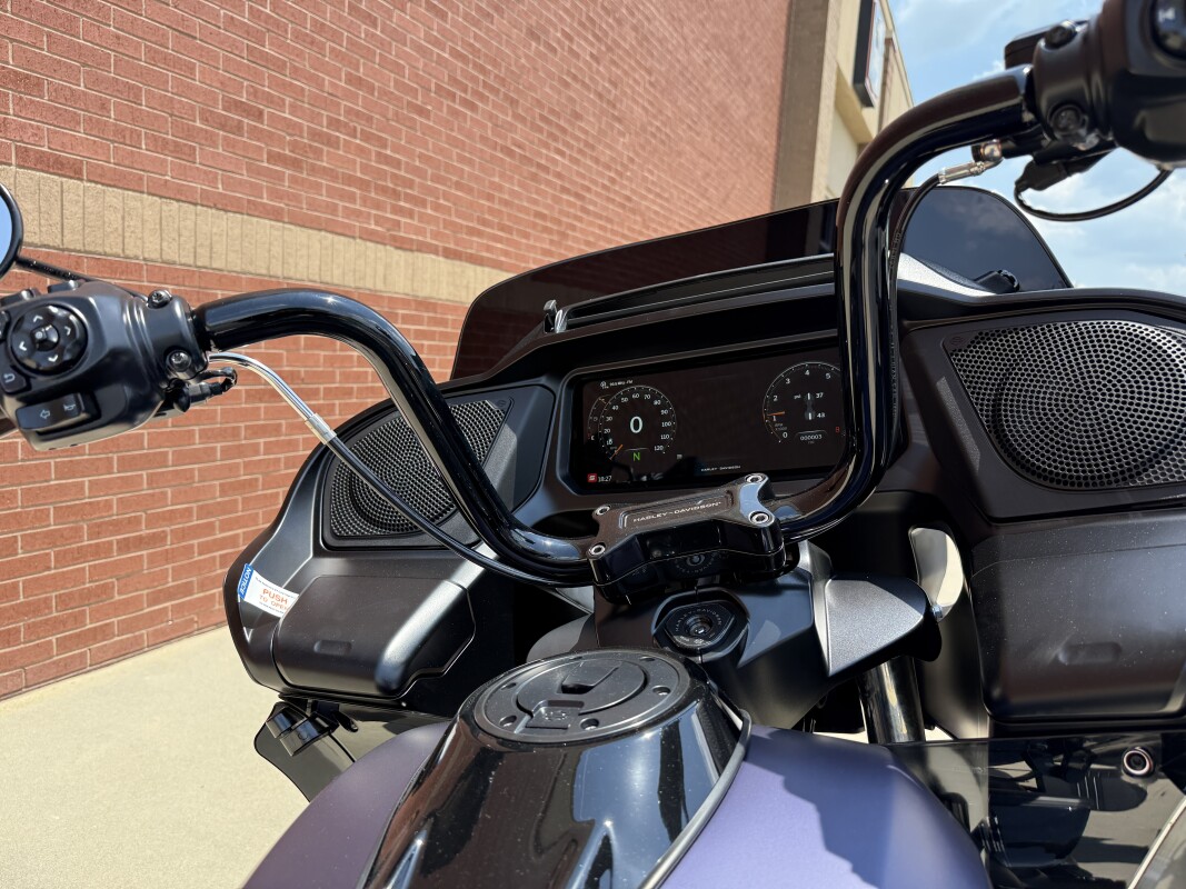 FLTRX 2025 Road Glide - Photo 8