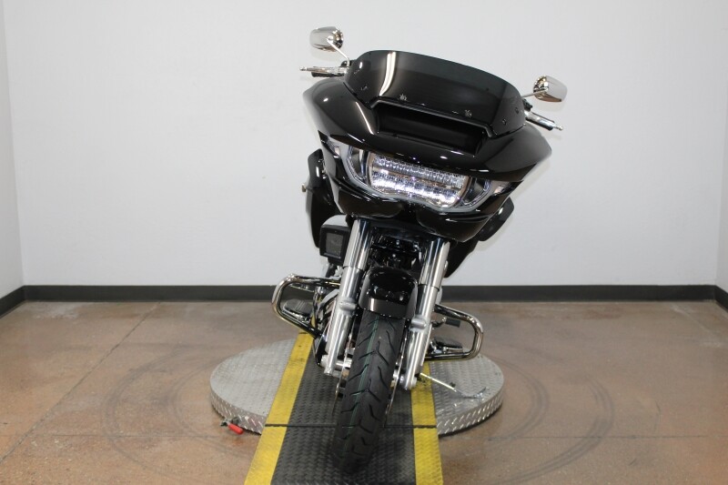 Harley-Davidson Road Glide 2025 FLTRX 84612694 VIVID BLACK - Photo 3