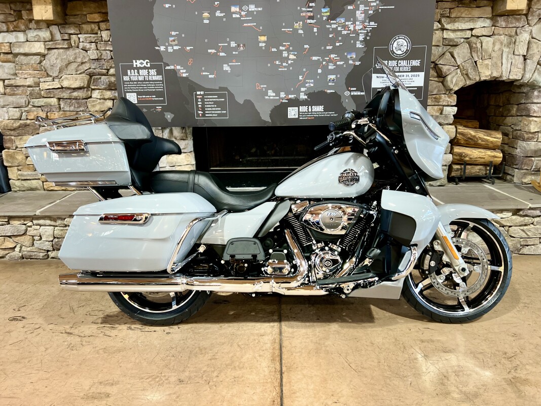 2025 FLHXU - Street Glide Ultra 