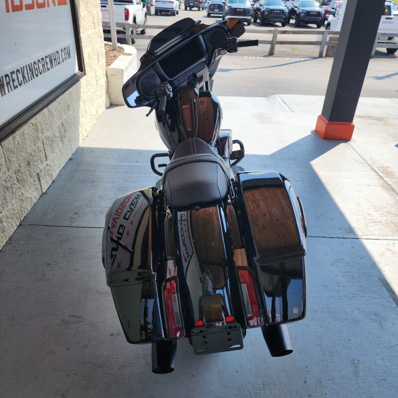 FLHX 2025 Street Glide - Photo 9