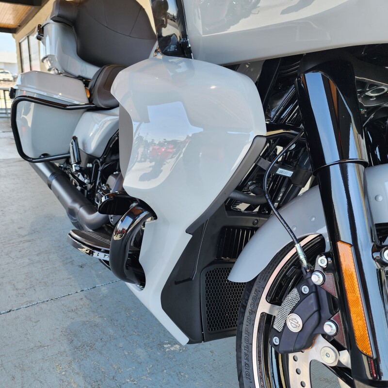 FLTRX 2025 Road Glide - Photo 6