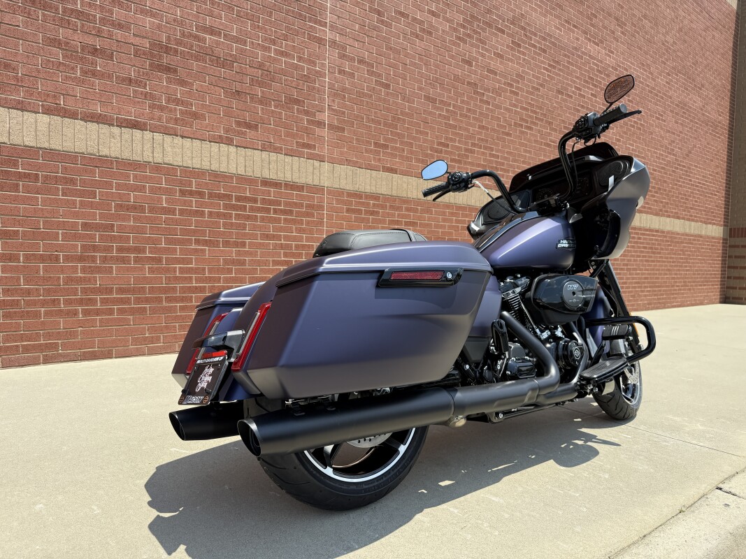 FLTRX 2025 Road Glide - Photo 3